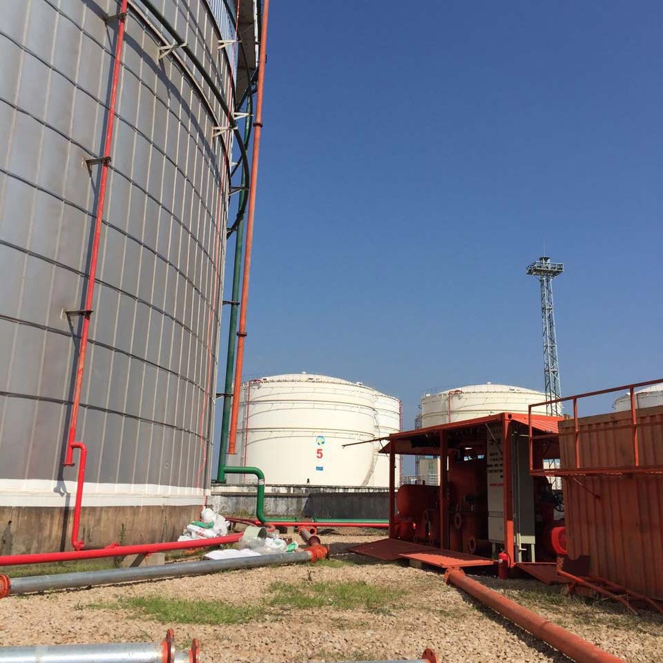 2萬(wàn)立方罐清洗現(xiàn)場(chǎng)